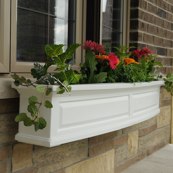 Nantucket Window Box 5' - White